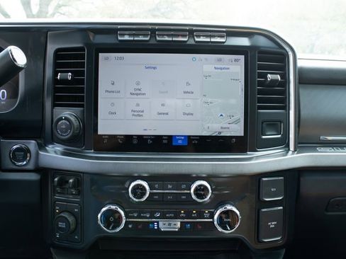 Used 2024 Ford F350 Platinum w/ FX4 Off-Road Package image 16