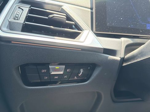 Used 2024 BMW M440i Coupe w/ Premium Package RWD image 33