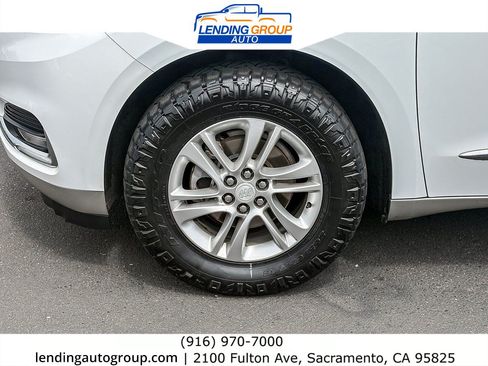 Used 2020 Buick Enclave Essence FWD image 9