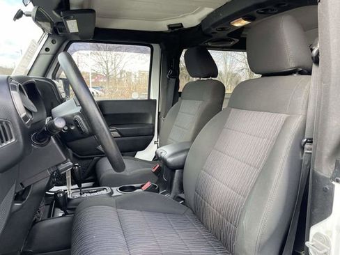 Used 2011 Jeep Wrangler Sport image 20