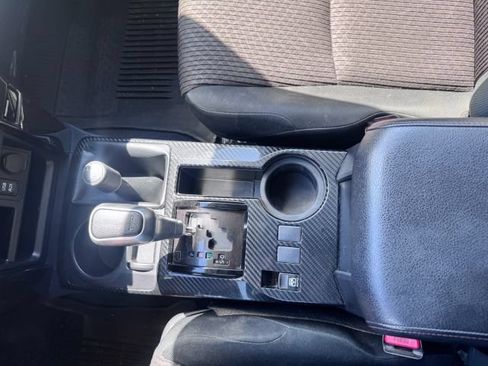 Used 2018 Toyota 4Runner TRD Off-Road AWD/4WD image 14