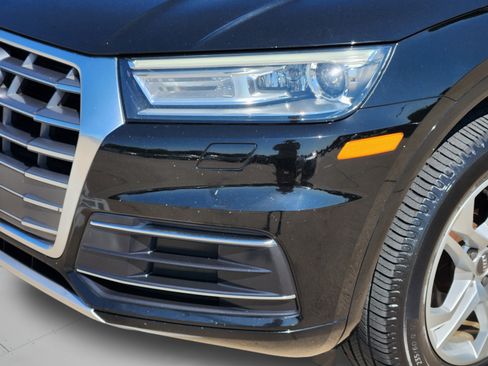 Used 2018 Audi Q5 2.0T Premium AWD/4WD image 32