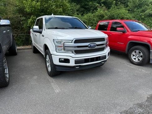 Used 2019 Ford F150 Platinum w/ Equipment Group 701A Luxury AWD/4WD image 3