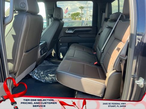 New 2025 GMC Sierra 2500 Denali w/ Denali Reserve Package image 11