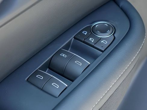 New 2026 Buick Enclave Sport Touring w/ Power Package FWD image 17