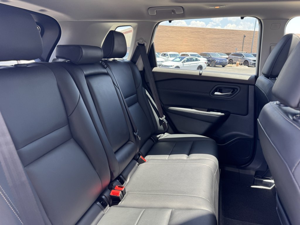 Used 2023 Nissan Rogue SL w/ SL Premium Package FWD image 39