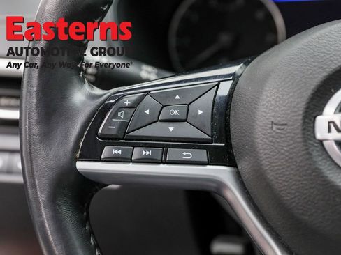 Used 2021 Nissan Altima 2.5 SV w/ SV Premium Package image 15