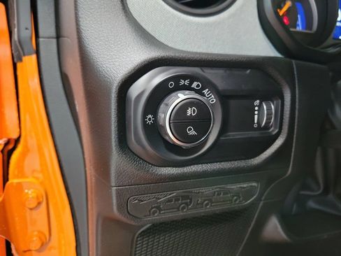 New 2025 Jeep Gladiator Sport AWD/4WD image 28
