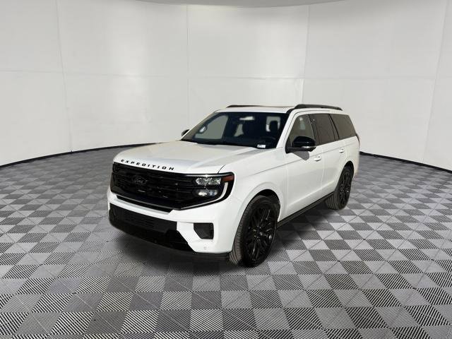 Used 2026 Ford Expedition Platinum w/ Stealth Performance Package AWD/4WD image 13