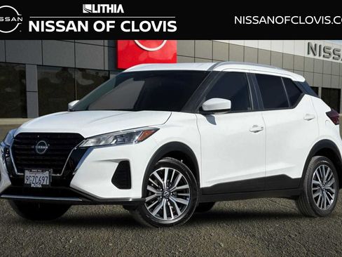 Used 2023 Nissan Kicks SV FWD image 1
