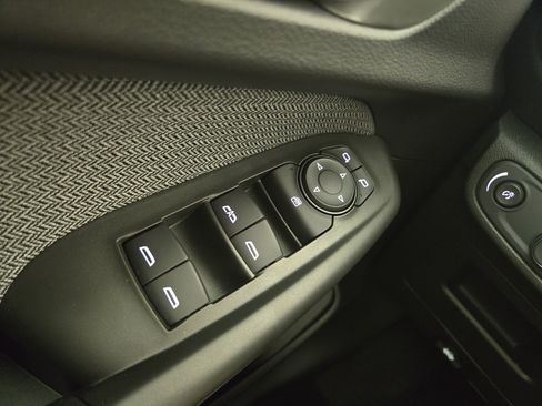 Certified 2023 Chevrolet TrailBlazer LT AWD/4WD image 30