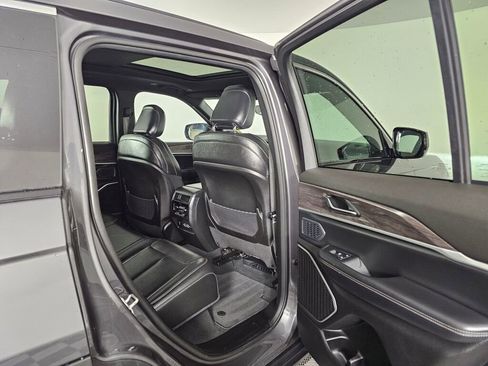 Used 2024 Jeep Grand Cherokee Limited 4xe AWD/4WD image 36