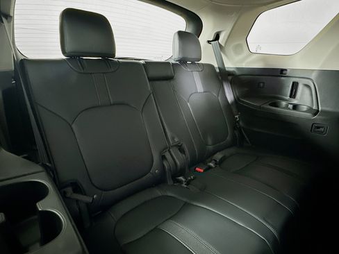 Used 2025 Honda Pilot Touring image 27