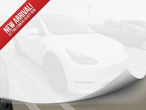 Used 2023 Tesla Model Y Performance AWD/4WD image 1