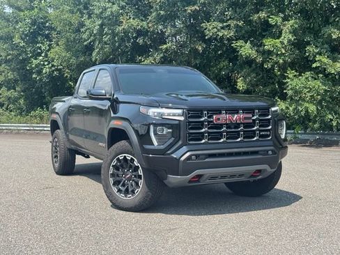 Used 2026 GMC Canyon AT4 w/ Technology Plus Package AWD/4WD image 1