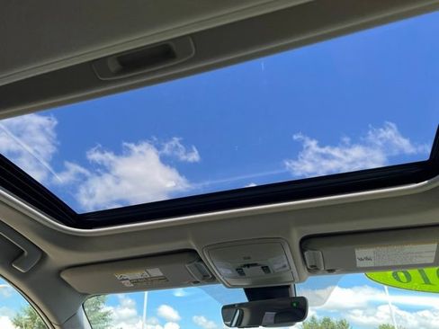 Used 2016 Toyota RAV4 Limited AWD/4WD image 16