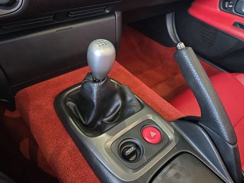 Used 2000 Honda S2000 image 16