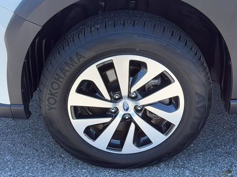 Certified 2024 Subaru Outback AWD/4WD image 8