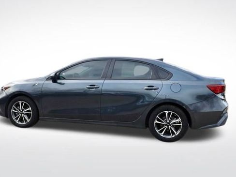 Used 2023 Kia Forte LXS FWD image 7