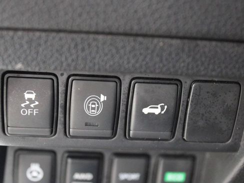 Used 2017 Nissan Rogue SL w/ SL Premium Package AWD/4WD image 26