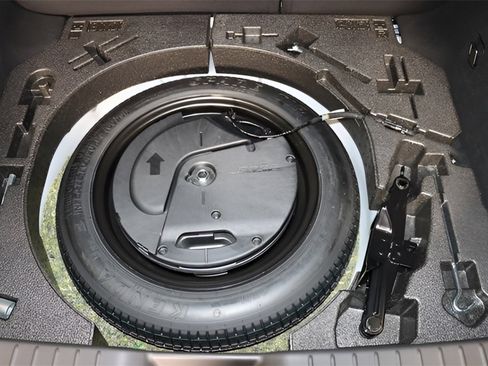 Used 2024 MAZDA MAZDA3 Hatchback w/Premium Plus Pkg image 13