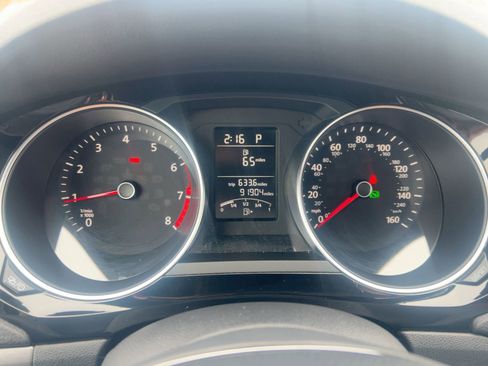 Used 2016 Volkswagen Jetta Sport image 16