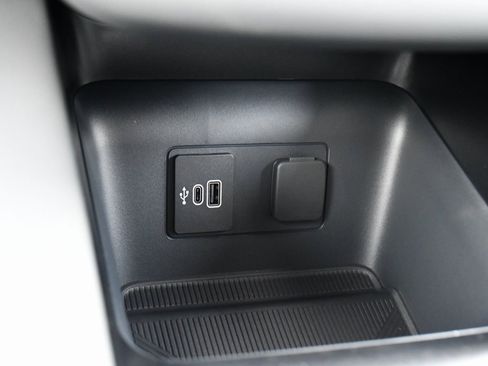 Used 2026 Ford Explorer Active w/ Active Comfort Package image 31