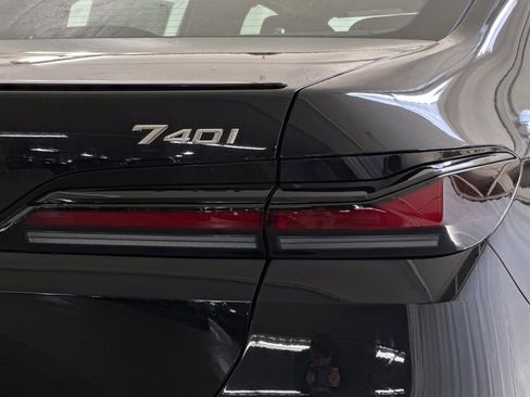 New 2026 BMW 740i image 12