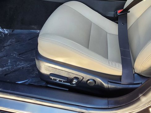 Used 2018 Lexus IS 300 w/ Accessory Package image 24