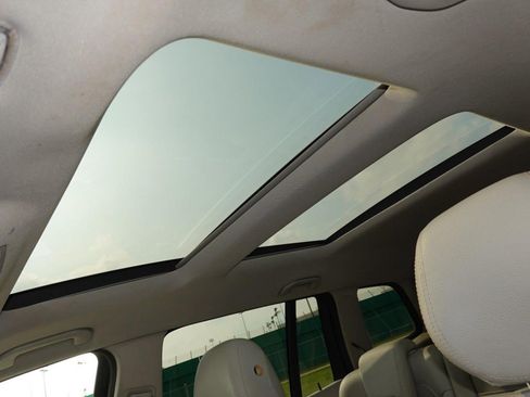 Used 2015 Mercedes-Benz GL 450 4MATIC 4dr GL 450 image 17