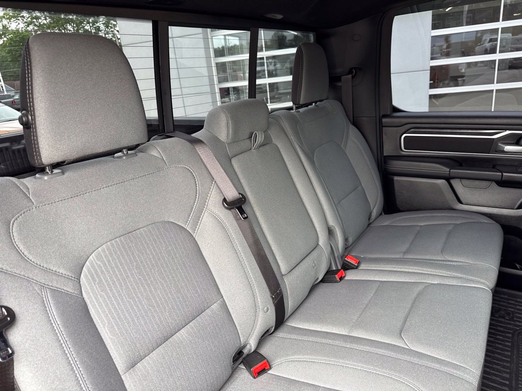 Used 2023 RAM 1500 Big Horn AWD/4WD image 33