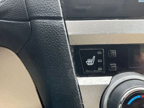 Used 2016 Subaru Outback 3.6R Limited image 19