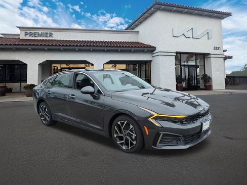 New 2026 Kia K5 EX image 2