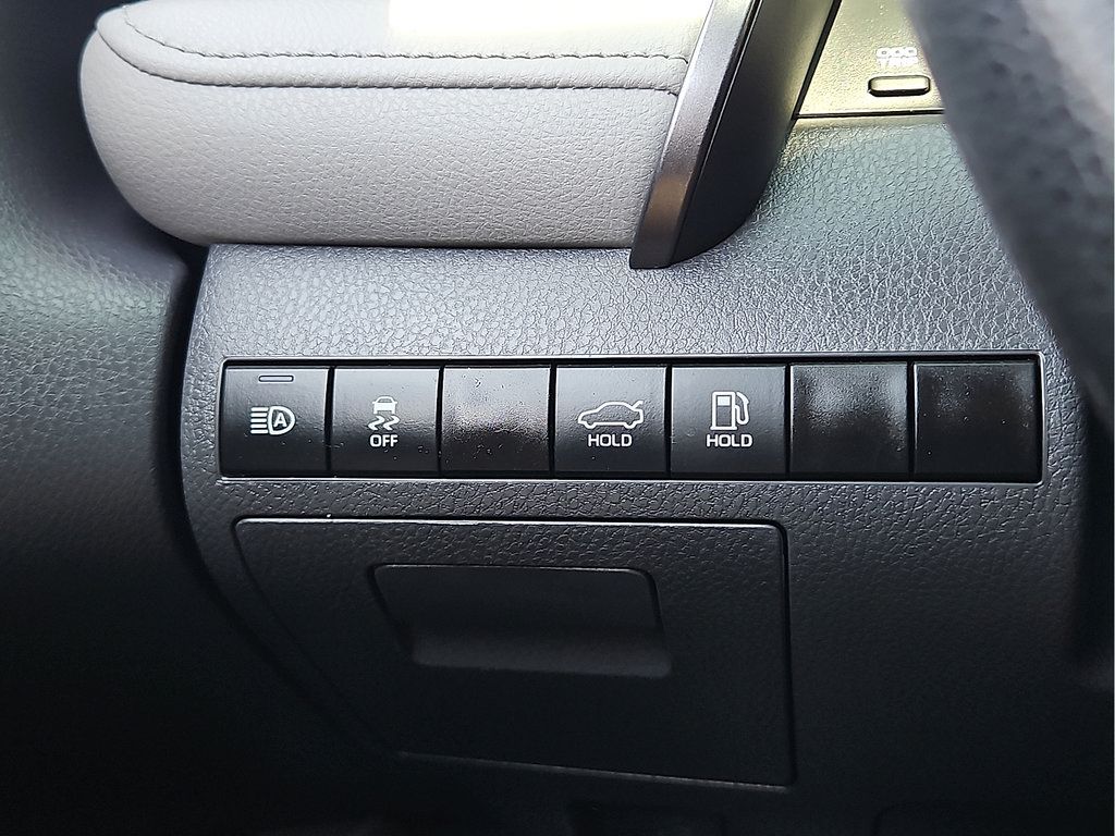 Used 2023 Toyota Camry LE FWD image 15