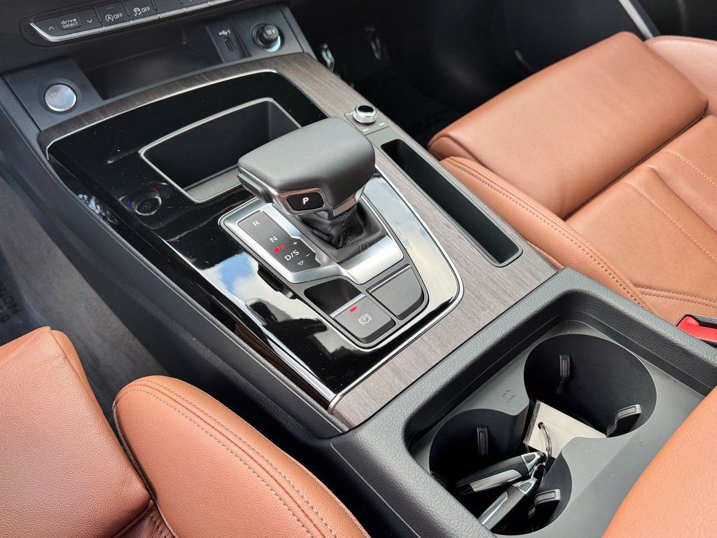 Used 2024 Audi Q5 2.0T Premium AWD/4WD image 19