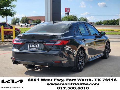 Used 2025 Toyota Camry XSE FWD image 4
