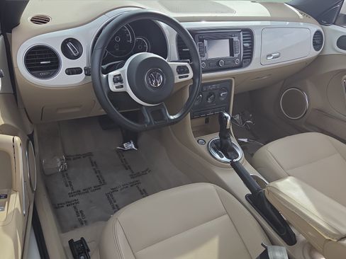 Used 2013 Volkswagen Beetle 2.5 FWD image 12