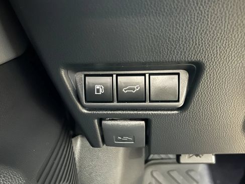 Used 2024 Toyota Prius Limited w/ Limited Premium Package FWD image 40