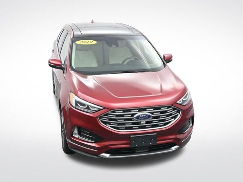 Used 2019 Ford Edge Titanium w/ Equipment Group 301A image 25