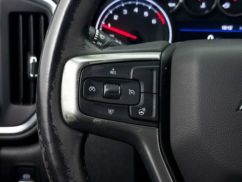 Used 2021 Chevrolet Silverado 1500 LT AWD/4WD image 30