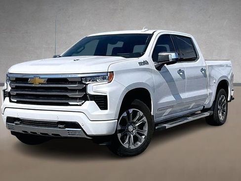 Used 2024 Chevrolet Silverado 1500 High Country w/ Technology Package AWD/4WD image 1