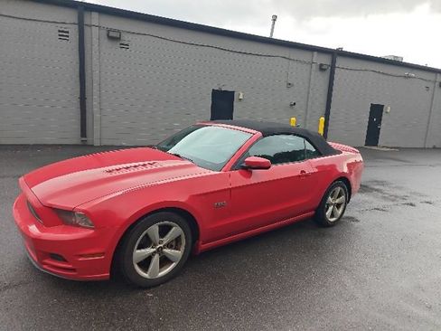 Used 2014 Ford Mustang GT Premium w/ Electronics Package RWD image 6