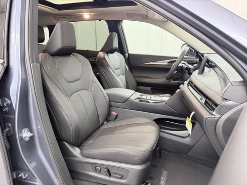 Certified 2026 INFINITI QX60 Luxe w/ Cargo Package FWD image 45