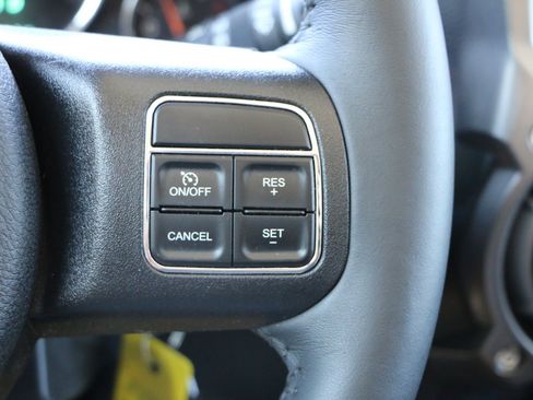 Used 2017 Jeep Wrangler Unlimited Sport w/ Connectivity Group AWD/4WD image 16