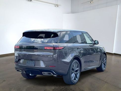 New 2026 Land Rover Range Rover Sport Dynamic SE AWD/4WD image 4