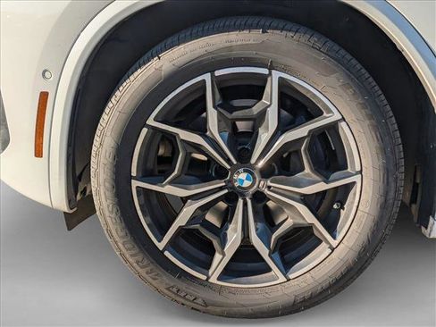 Used 2023 BMW X3 M40i image 9