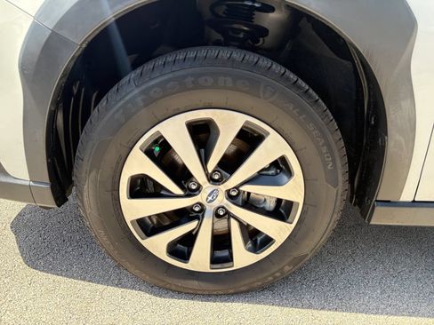 Used 2023 Subaru Outback Premium w/ Popular Package #1 AWD/4WD image 10