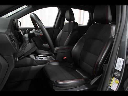 Certified 2025 Ford Escape ST-Line AWD/4WD image 5