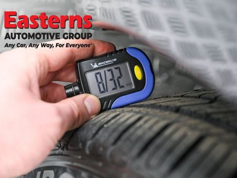 Used 2021 Tesla Model 3 Standard Range Plus image 29