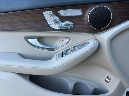 Certified 2022 Mercedes-Benz GLC 300 4MATIC w/ Premium Package Lite image 12